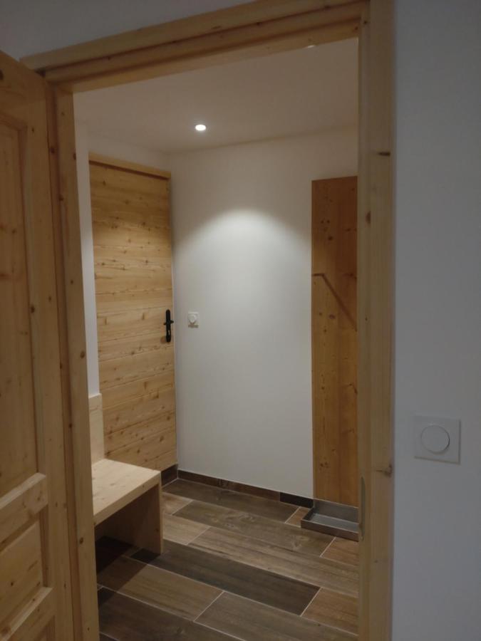 La Maizon Du Bois - Le Haut Appartement De 130 M2 - Le Bas Appartement De 70 M2 Ла-Плань Экстерьер фото
