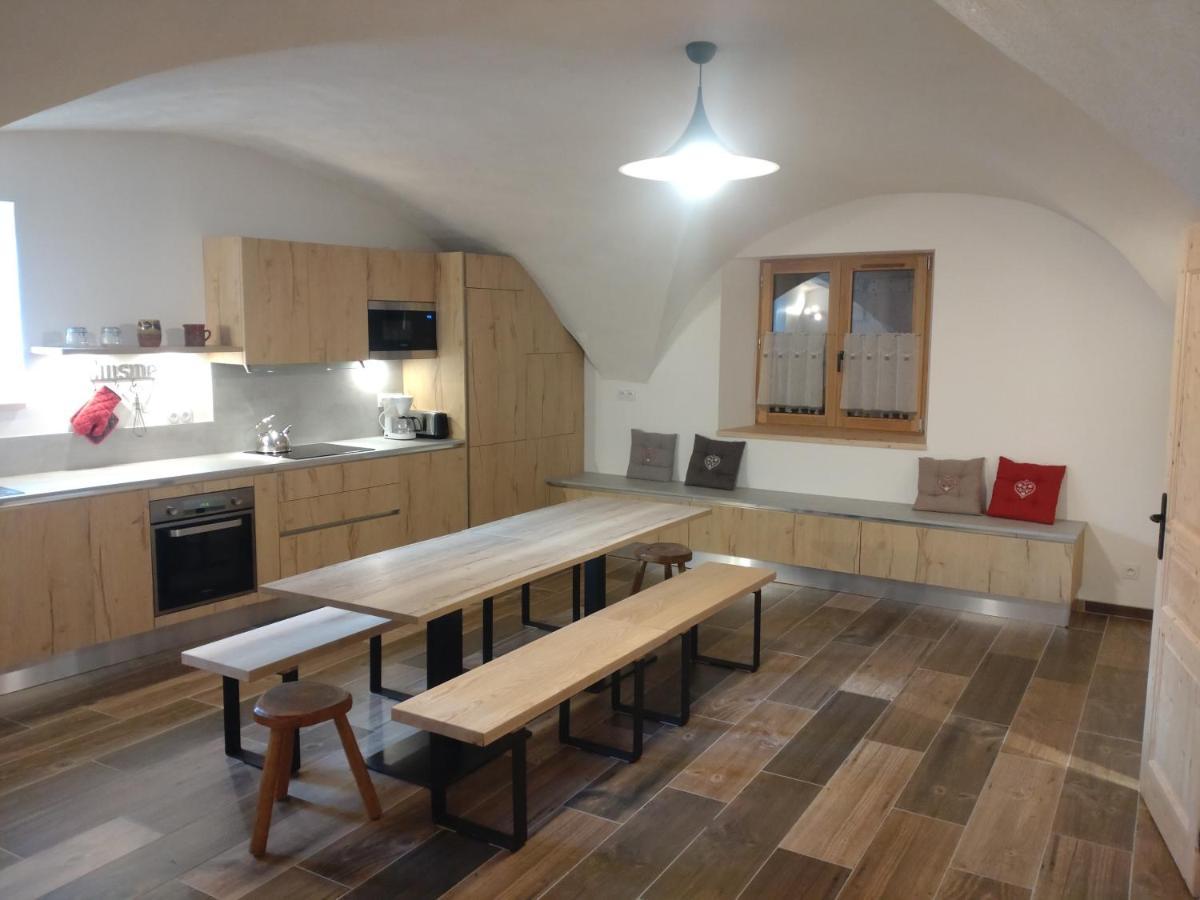 La Maizon Du Bois - Le Haut Appartement De 130 M2 - Le Bas Appartement De 70 M2 Ла-Плань Экстерьер фото